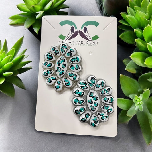 Turquoise Cheetah Print Clusters